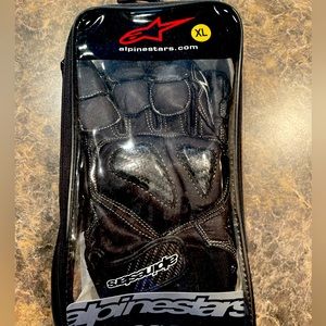 Like New, barely used Alpinestars SPS Gloves